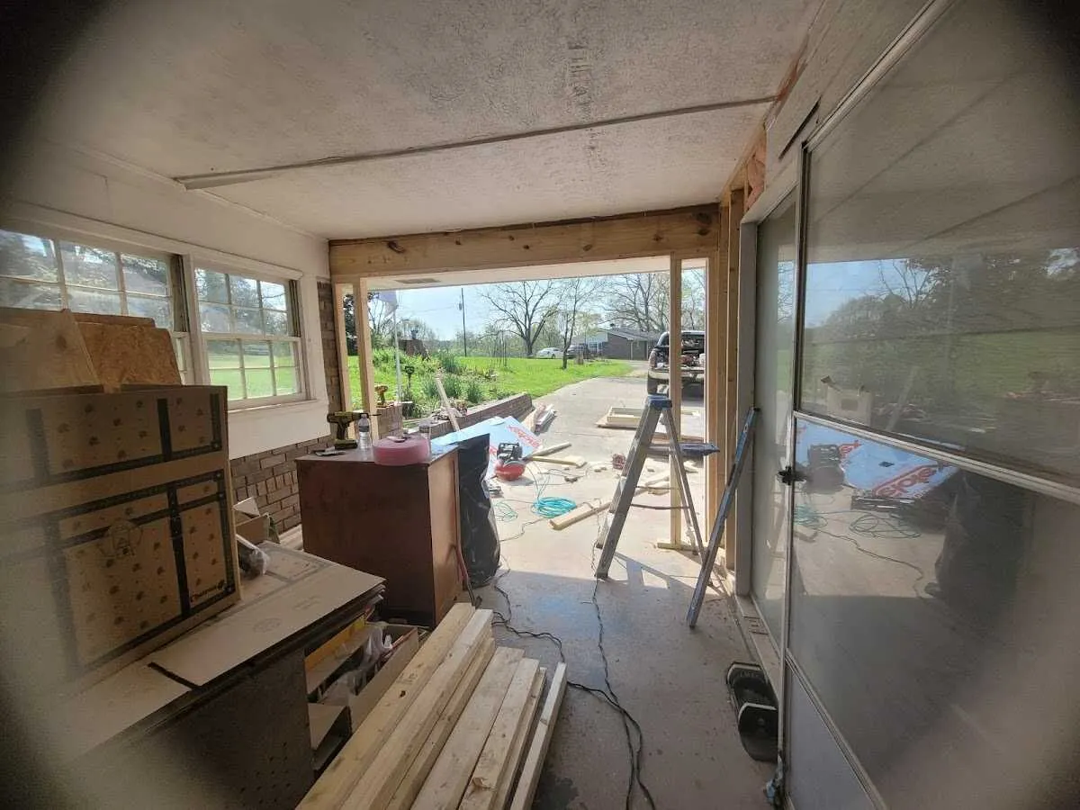 Air movers and dehumidifier for Drying & Dehumidification in North Hanover